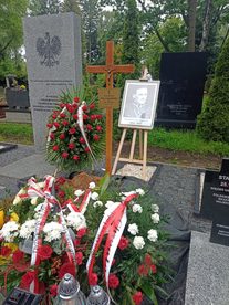 Uroczystości pogrzebowe ekshumowanego przez Instytut Pamięci Narodowej Kazimierza Szczepańskiego „Wichra” z Raczyna